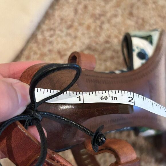 Louis Vuitton Size 36 Floral Heel Sandal with Dustbag - Picture 10 of 10